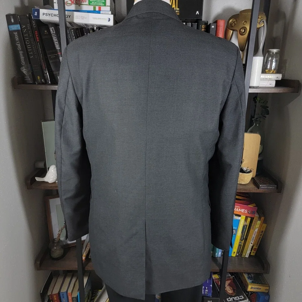 Merona‎ Men's Sport Coat Blazer Two Button Gray Plaid Polyester Blend Size 44L